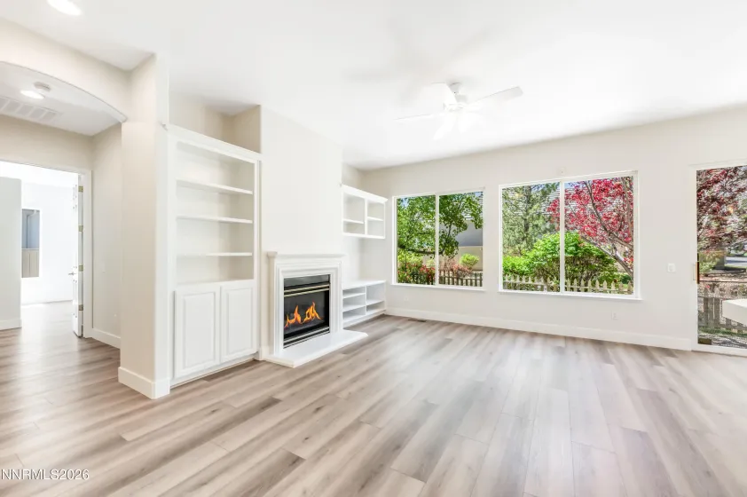 1690 Caughlin Creek, Reno, Nevada 89519, 3 Bedrooms Bedrooms, ,2 BathroomsBathrooms,Residential,Residential,Caughlin Creek,0,260007854