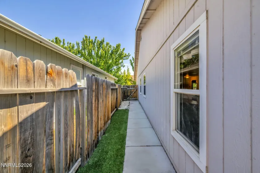 1408 Honey Locust, Gardnerville, Nevada 89410, 3 Bedrooms Bedrooms, ,2 BathroomsBathrooms,Residential,Residential,Honey Locust,0,260007855