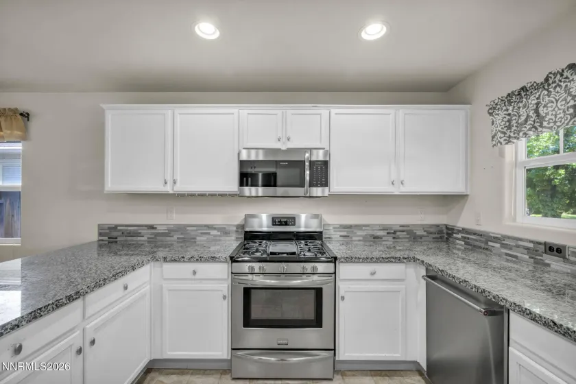 1408 Honey Locust, Gardnerville, Nevada 89410, 3 Bedrooms Bedrooms, ,2 BathroomsBathrooms,Residential,Residential,Honey Locust,0,260007855