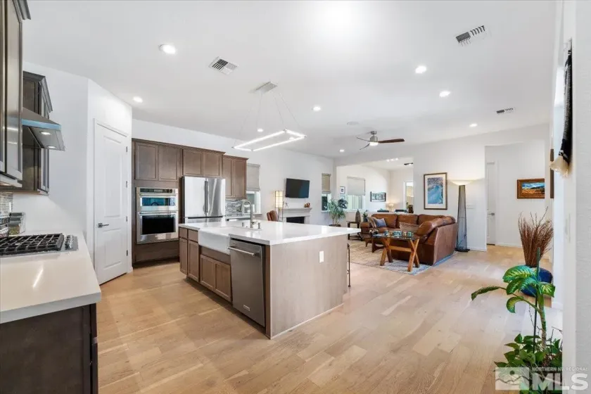 2261 Paint Horse, Reno, Nevada 89521, 2 Bedrooms Bedrooms, ,2 BathroomsBathrooms,Residential,Residential,Paint Horse,0,260007857