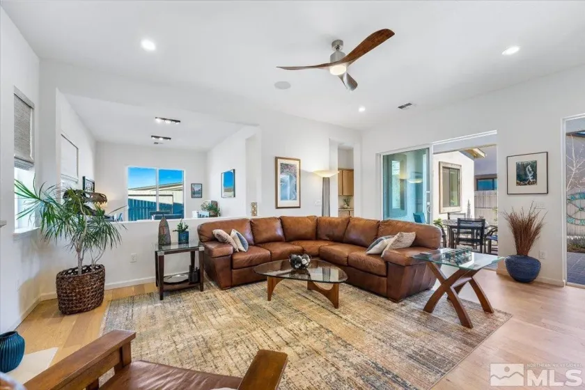 2261 Paint Horse, Reno, Nevada 89521, 2 Bedrooms Bedrooms, ,2 BathroomsBathrooms,Residential,Residential,Paint Horse,0,260007857