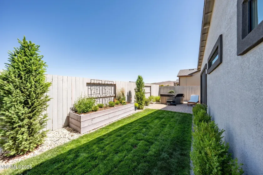 2261 Paint Horse, Reno, Nevada 89521, 2 Bedrooms Bedrooms, ,2 BathroomsBathrooms,Residential,Residential,Paint Horse,0,260007857