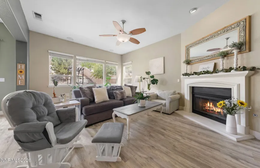 10770 Summer Glen, Reno, Nevada 89521, 4 Bedrooms Bedrooms, ,3 BathroomsBathrooms,Residential,Residential,Summer Glen,0,260007859