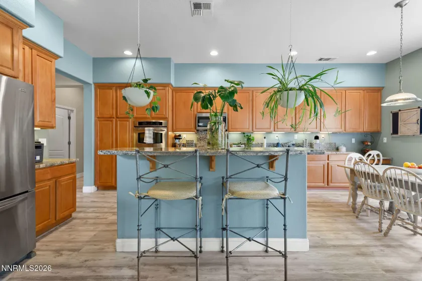 10770 Summer Glen, Reno, Nevada 89521, 4 Bedrooms Bedrooms, ,3 BathroomsBathrooms,Residential,Residential,Summer Glen,0,260007859