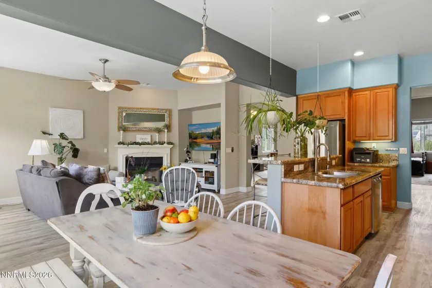 10770 Summer Glen, Reno, Nevada 89521, 4 Bedrooms Bedrooms, ,3 BathroomsBathrooms,Residential,Residential,Summer Glen,0,260007859