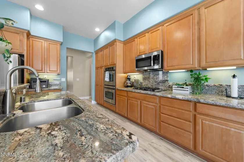 10770 Summer Glen, Reno, Nevada 89521, 4 Bedrooms Bedrooms, ,3 BathroomsBathrooms,Residential,Residential,Summer Glen,0,260007859