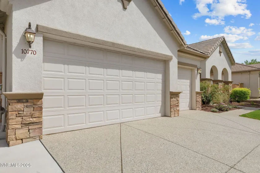 10770 Summer Glen, Reno, Nevada 89521, 4 Bedrooms Bedrooms, ,3 BathroomsBathrooms,Residential,Residential,Summer Glen,0,260007859