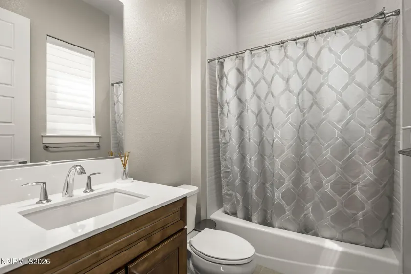721 Pleasant Oak, Reno, Nevada 89511, 3 Bedrooms Bedrooms, ,4 BathroomsBathrooms,Residential,Residential,Pleasant Oak,0,260007848