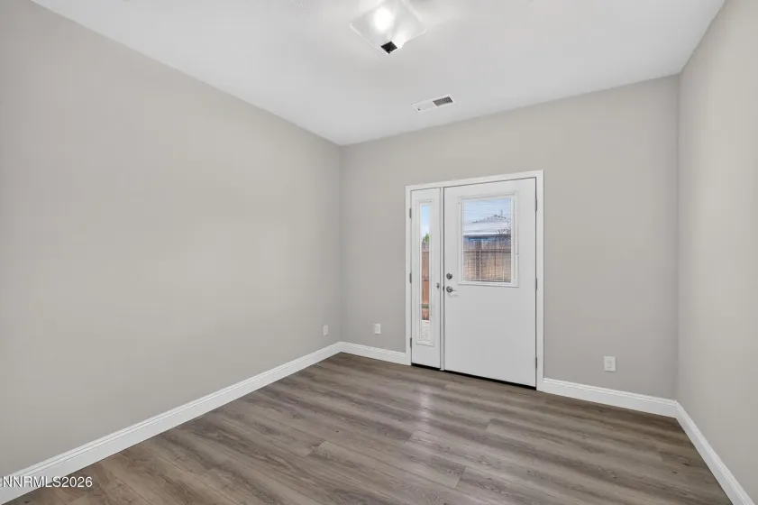 Multi Gen Bedroom/Private Backyard Entrance