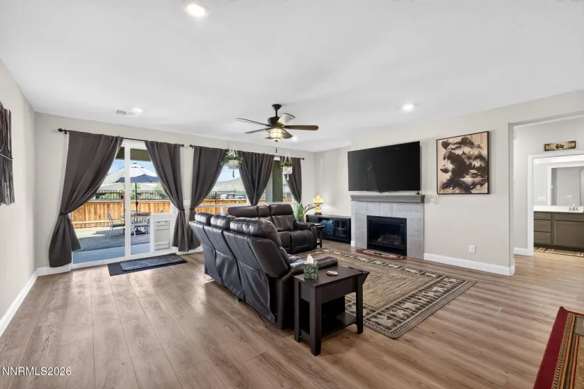 Living Area/Gas Fireplace