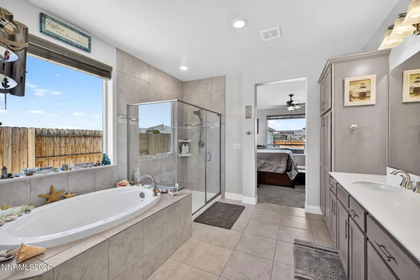 Primary Bath/Garden Tub/Shower