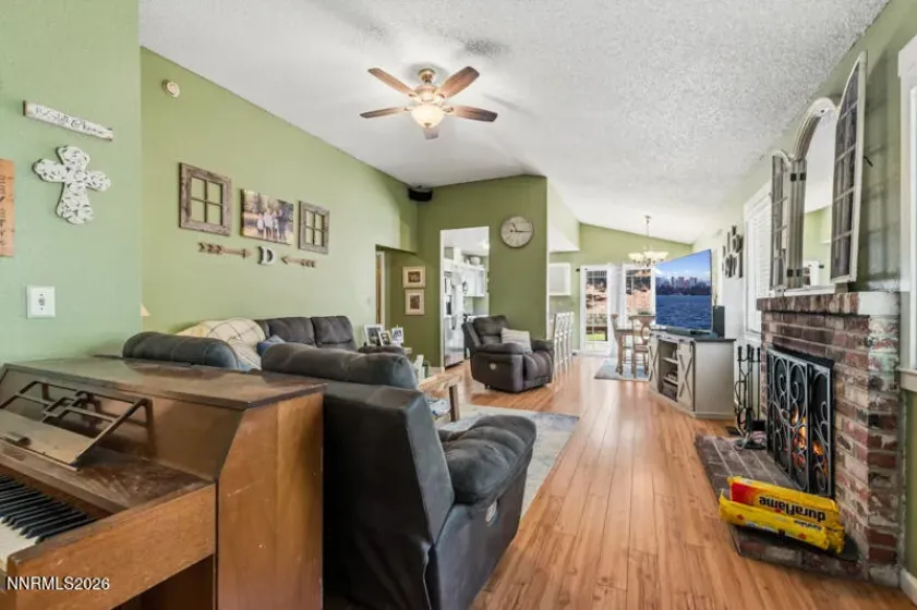 5880 Starcrest, Reno, Nevada 89523, 3 Bedrooms Bedrooms, ,2 BathroomsBathrooms,Residential,Residential,Starcrest,0,260007883