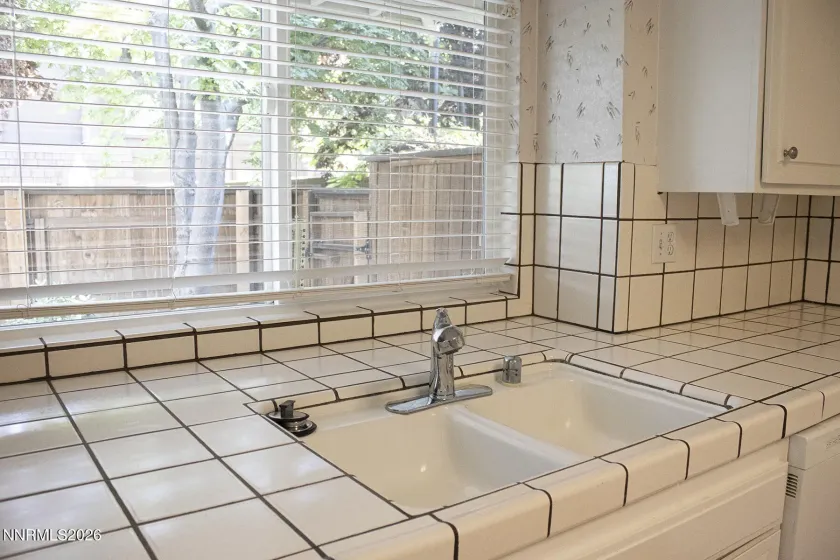 304 Lorraine, Reno, Nevada 89509, 2 Bedrooms Bedrooms, ,3 BathroomsBathrooms,Residential,Residential,Lorraine,0,260007901
