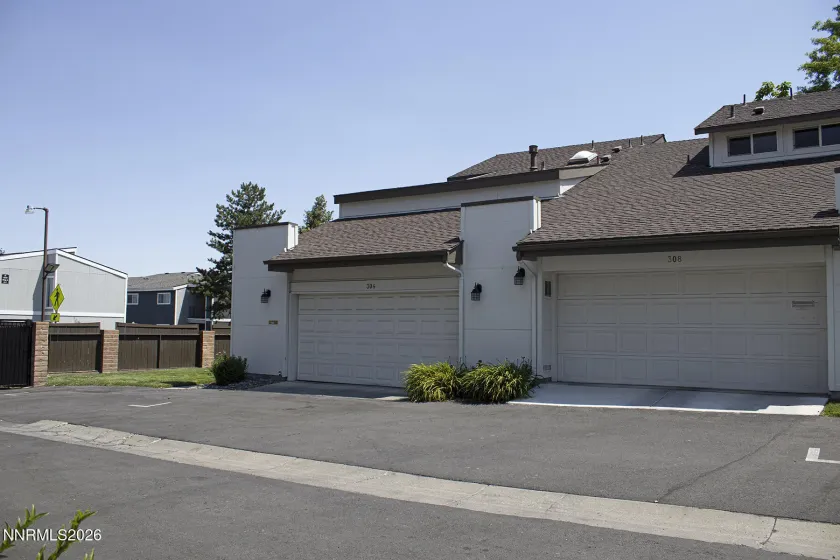 304 Lorraine, Reno, Nevada 89509, 2 Bedrooms Bedrooms, ,3 BathroomsBathrooms,Residential,Residential,Lorraine,0,260007901
