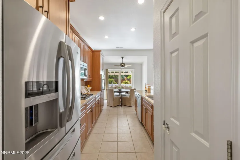 3230 Grove Springs, Sparks, Nevada 89436, 3 Bedrooms Bedrooms, ,2 BathroomsBathrooms,Residential,Residential,Grove Springs,0,260007902