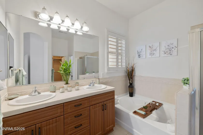 3230 Grove Springs, Sparks, Nevada 89436, 3 Bedrooms Bedrooms, ,2 BathroomsBathrooms,Residential,Residential,Grove Springs,0,260007902