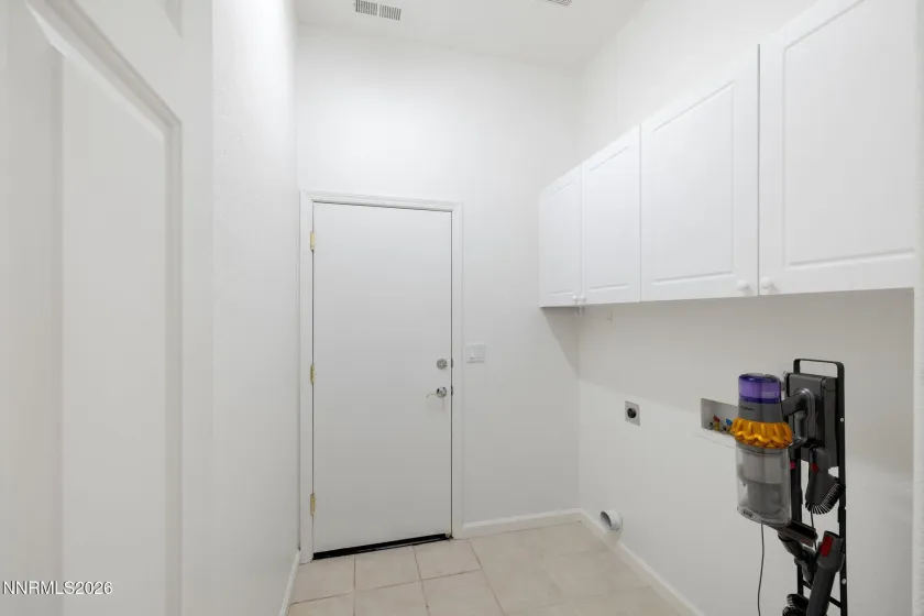 3230 Grove Springs, Sparks, Nevada 89436, 3 Bedrooms Bedrooms, ,2 BathroomsBathrooms,Residential,Residential,Grove Springs,0,260007902