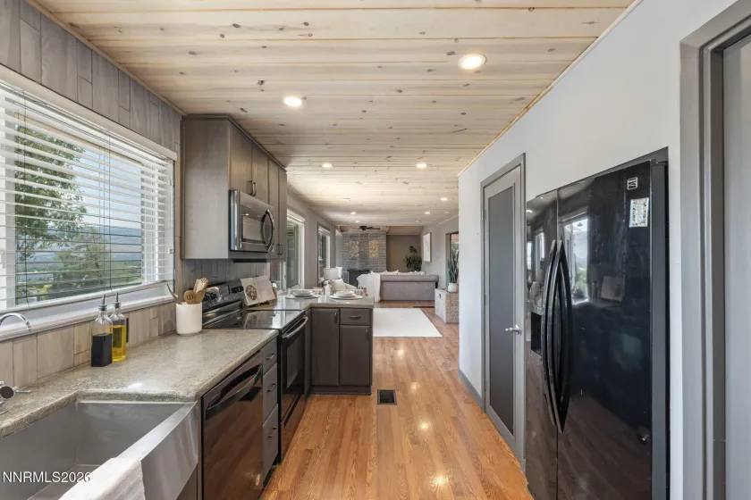 3160 Comstock, Reno, Nevada 89512, 3 Bedrooms Bedrooms, ,2 BathroomsBathrooms,Residential,Residential,Comstock,0,260007911