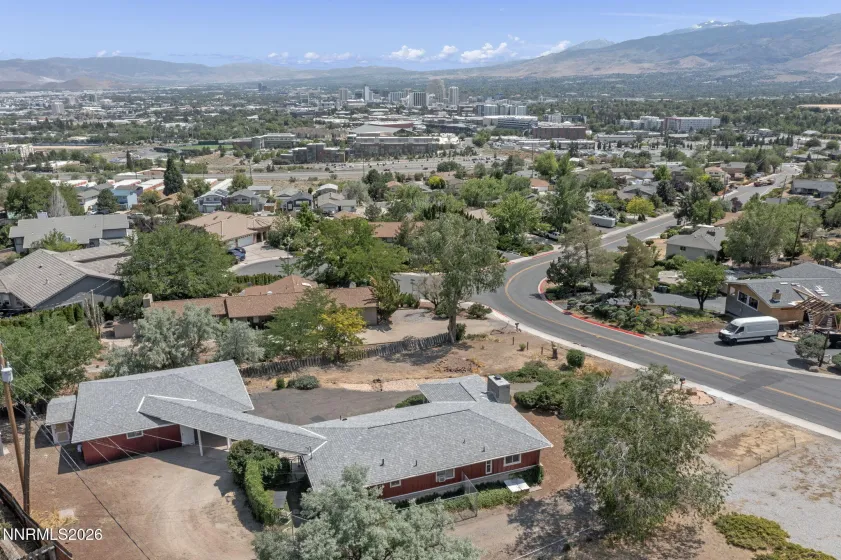 3160 Comstock, Reno, Nevada 89512, 3 Bedrooms Bedrooms, ,2 BathroomsBathrooms,Residential,Residential,Comstock,0,260007911