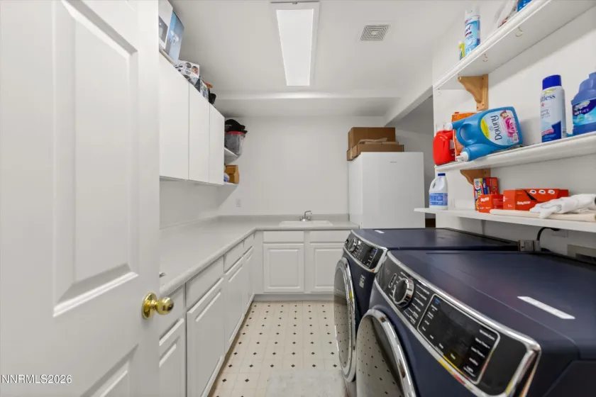 50 Sunridge, Reno, Nevada 89511, 3 Bedrooms Bedrooms, ,3 BathroomsBathrooms,Residential,Residential,Sunridge,0,260007914