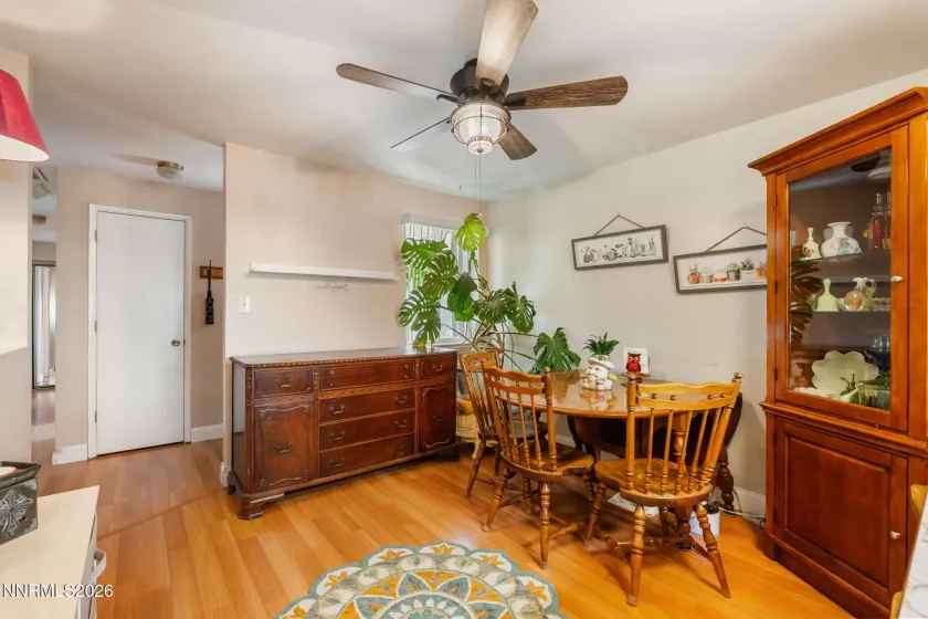 654 Marracco, Sparks, Nevada 89434, 4 Bedrooms Bedrooms, ,2 BathroomsBathrooms,Residential,Residential,Marracco,0,260007920