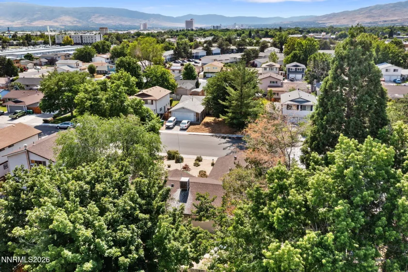 654 Marracco, Sparks, Nevada 89434, 4 Bedrooms Bedrooms, ,2 BathroomsBathrooms,Residential,Residential,Marracco,0,260007920