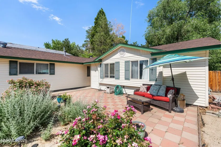 654 Marracco, Sparks, Nevada 89434, 4 Bedrooms Bedrooms, ,2 BathroomsBathrooms,Residential,Residential,Marracco,0,260007920