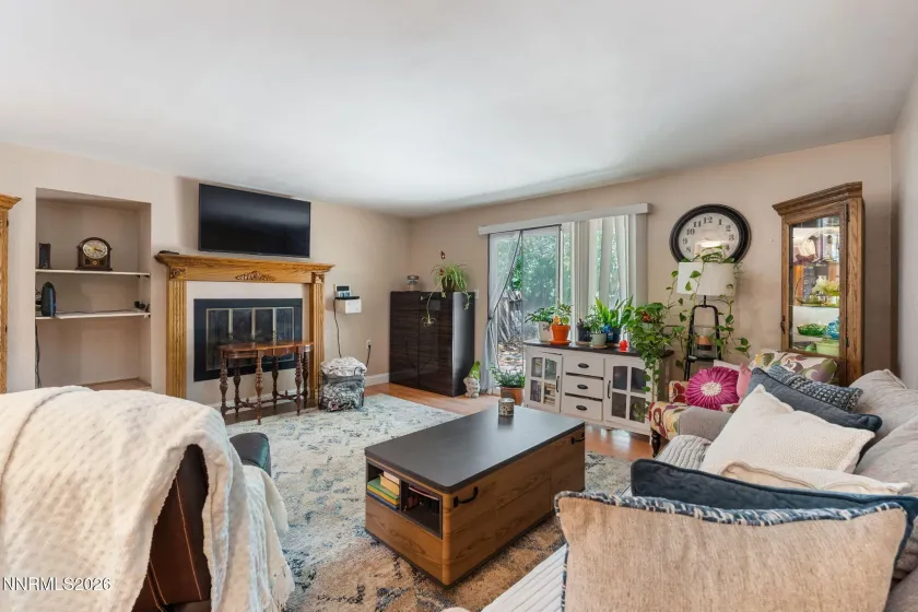 654 Marracco, Sparks, Nevada 89434, 4 Bedrooms Bedrooms, ,2 BathroomsBathrooms,Residential,Residential,Marracco,0,260007920