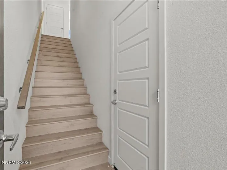 156 Rissone, Reno, Nevada 89503, 2 Bedrooms Bedrooms, ,3 BathroomsBathrooms,Residential,Residential,Rissone,0,260007930