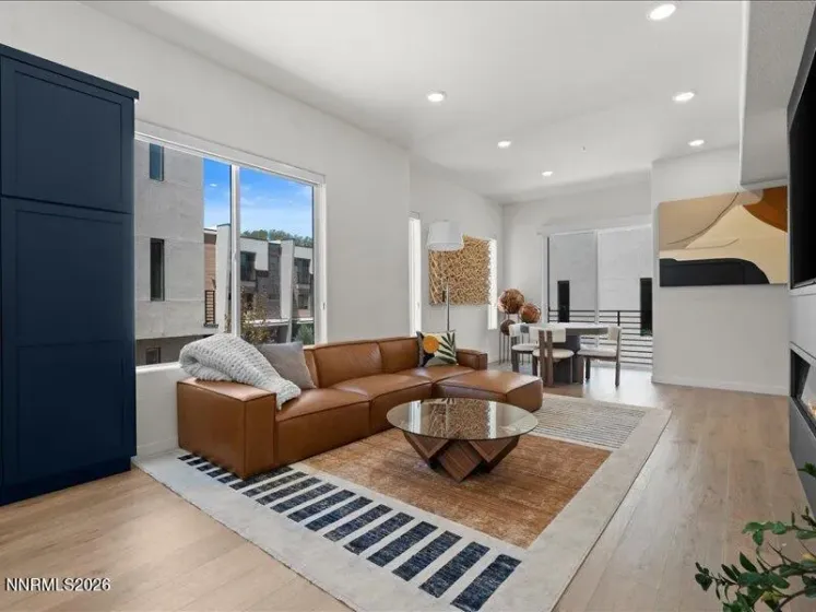 156 Rissone, Reno, Nevada 89503, 2 Bedrooms Bedrooms, ,3 BathroomsBathrooms,Residential,Residential,Rissone,0,260007930