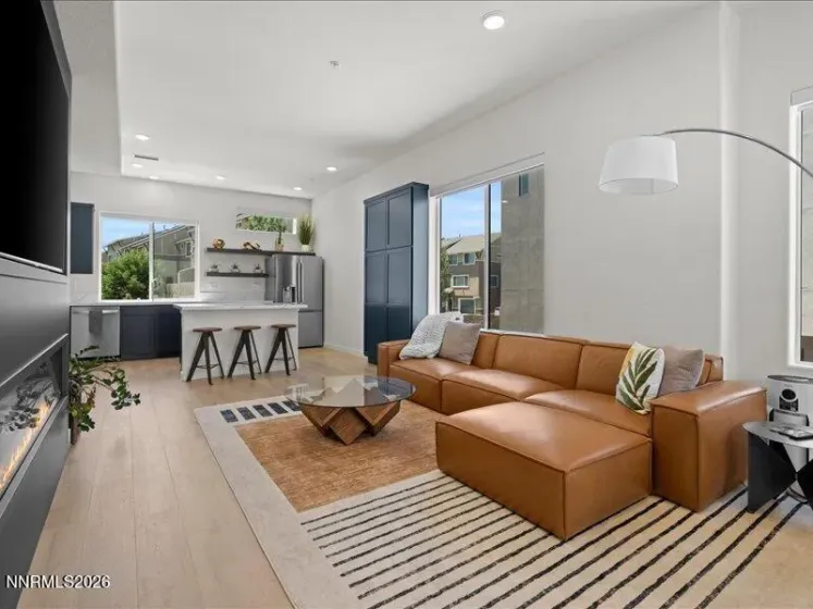 156 Rissone, Reno, Nevada 89503, 2 Bedrooms Bedrooms, ,3 BathroomsBathrooms,Residential,Residential,Rissone,0,260007930