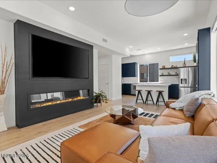 156 Rissone, Reno, Nevada 89503, 2 Bedrooms Bedrooms, ,3 BathroomsBathrooms,Residential,Residential,Rissone,0,260007930