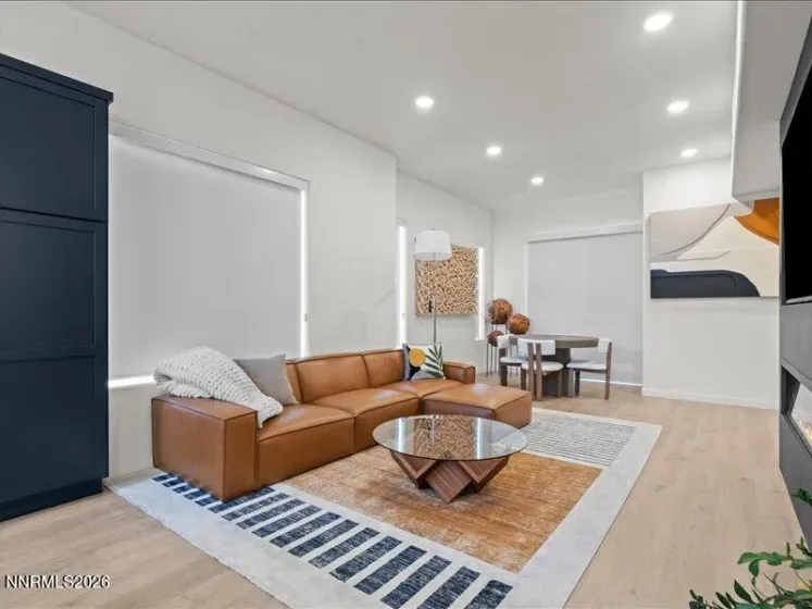 156 Rissone, Reno, Nevada 89503, 2 Bedrooms Bedrooms, ,3 BathroomsBathrooms,Residential,Residential,Rissone,0,260007930