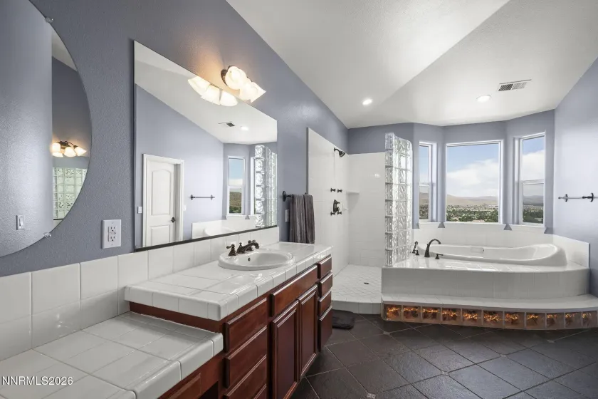 1583 Cloud Peak, Sparks, Nevada 89436, 5 Bedrooms Bedrooms, ,4 BathroomsBathrooms,Residential,Residential,Cloud Peak,0,260007932