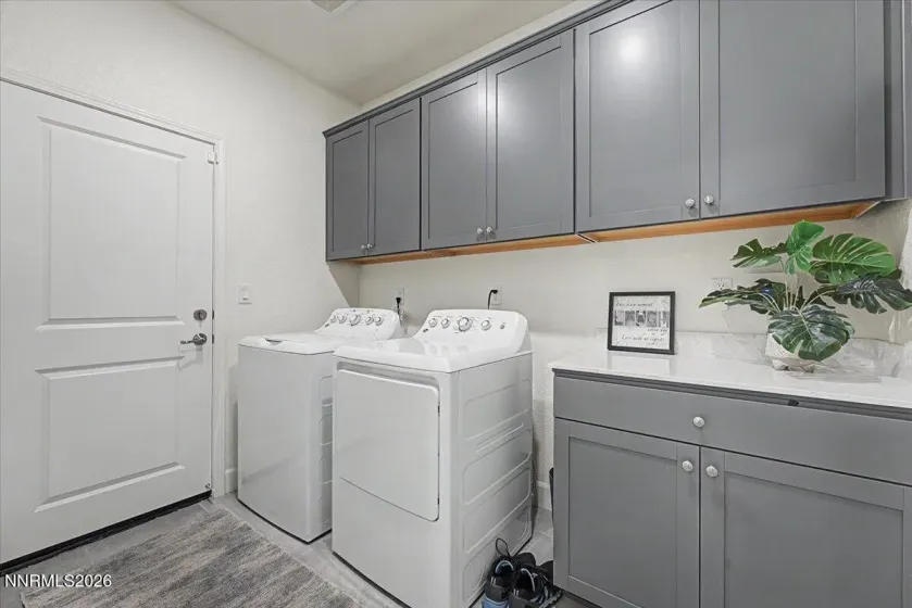 1310 Harness, Sparks, Nevada 89436, 4 Bedrooms Bedrooms, ,3 BathroomsBathrooms,Residential,Residential,Harness,0,260007943