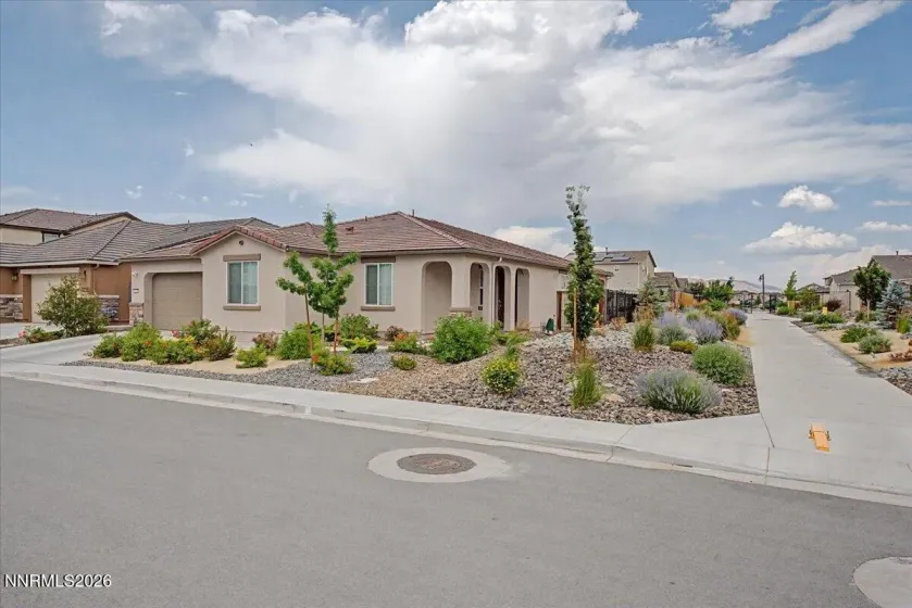 1310 Harness, Sparks, Nevada 89436, 4 Bedrooms Bedrooms, ,3 BathroomsBathrooms,Residential,Residential,Harness,0,260007943