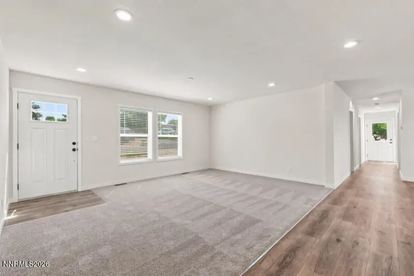 5425 Flora, Sun Valley, Nevada 89433, 4 Bedrooms Bedrooms, ,2 BathroomsBathrooms,Residential,Residential,Flora,0,260007956