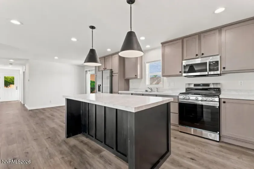 5425 Flora, Sun Valley, Nevada 89433, 4 Bedrooms Bedrooms, ,2 BathroomsBathrooms,Residential,Residential,Flora,0,260007956