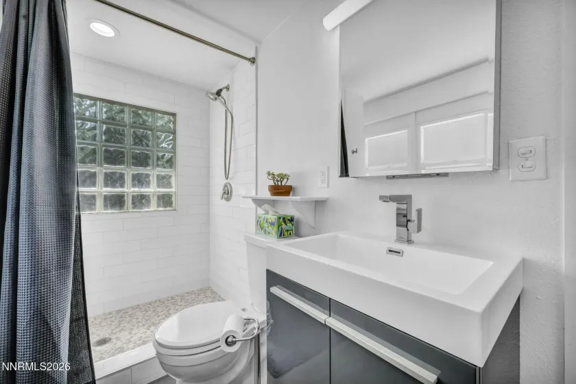 519 Sinclair, Reno, Nevada 89501, 3 Bedrooms Bedrooms, ,3 BathroomsBathrooms,Residential,Residential,Sinclair,0,260007959