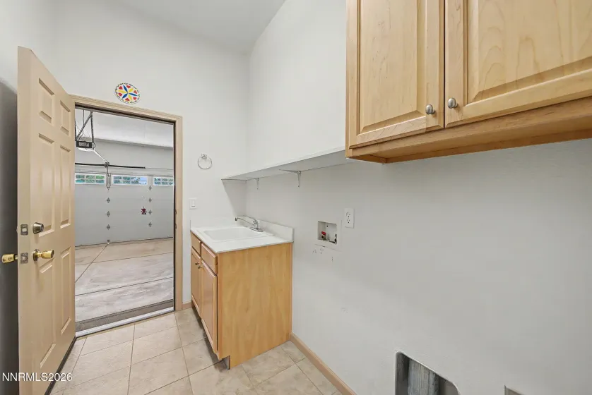 7410 Minkler, Sparks, Nevada 89436, 3 Bedrooms Bedrooms, ,2 BathroomsBathrooms,Residential,Residential,Minkler,0,260007960