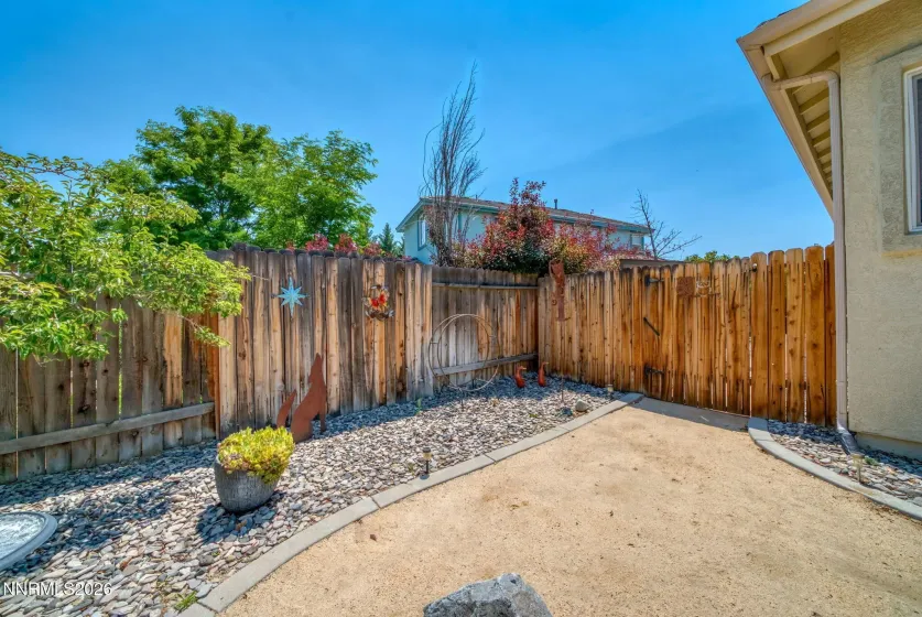 7410 Minkler, Sparks, Nevada 89436, 3 Bedrooms Bedrooms, ,2 BathroomsBathrooms,Residential,Residential,Minkler,0,260007960