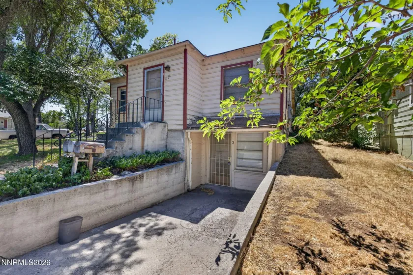1301 Faland, Reno, Nevada 89503, 4 Bedrooms Bedrooms, ,3 BathroomsBathrooms,Residential Income,Residential,Faland,0,260007966