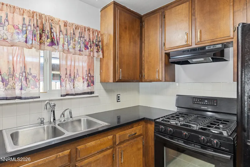 904 Saratoga, Carson City, Nevada 89703, 4 Bedrooms Bedrooms, ,2 BathroomsBathrooms,Residential,Residential,Saratoga,0,260007974