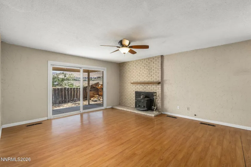 1765 O Farrell, Reno, Nevada 89503, 4 Bedrooms Bedrooms, ,2 BathroomsBathrooms,Residential,Residential,O Farrell,0,260007975
