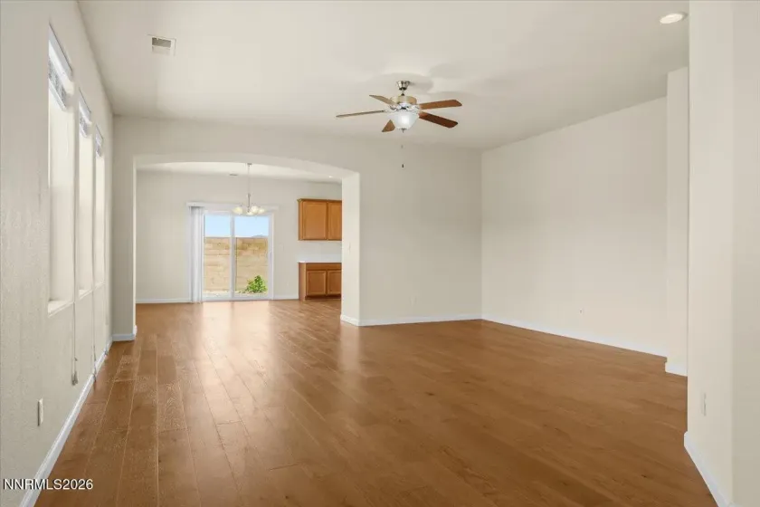 172 Walnut, Fernley, Nevada 89408, 4 Bedrooms Bedrooms, ,2 BathroomsBathrooms,Residential,Residential,Walnut,0,260007984
