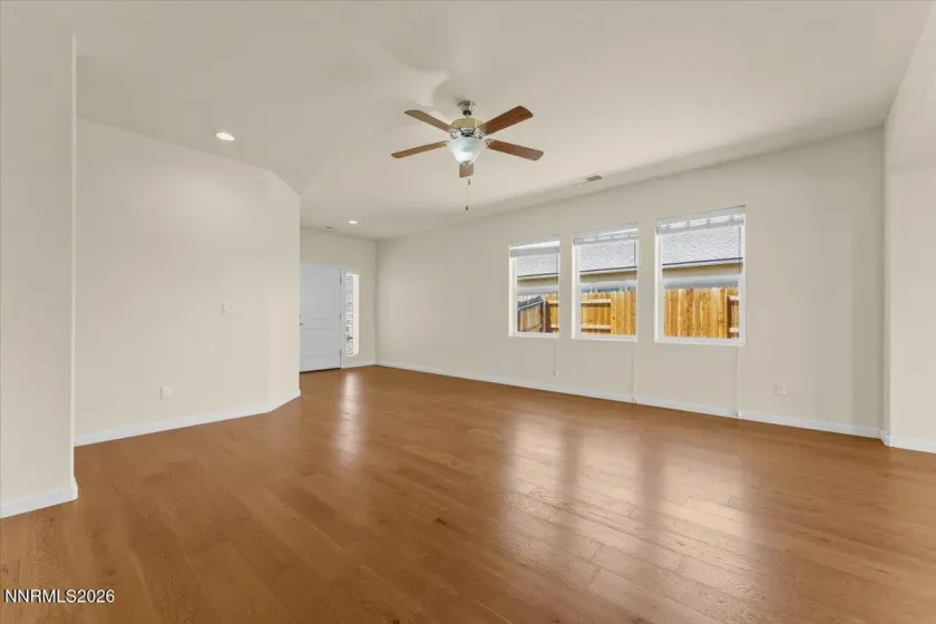 172 Walnut, Fernley, Nevada 89408, 4 Bedrooms Bedrooms, ,2 BathroomsBathrooms,Residential,Residential,Walnut,0,260007984