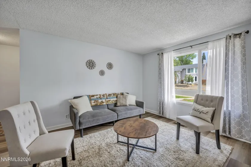 933 Lepori, Sparks, Nevada 89431, 3 Bedrooms Bedrooms, ,2 BathroomsBathrooms,Residential,Residential,Lepori,0,260007988