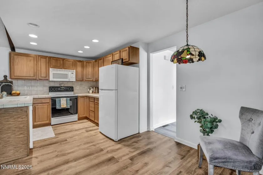 933 Lepori, Sparks, Nevada 89431, 3 Bedrooms Bedrooms, ,2 BathroomsBathrooms,Residential,Residential,Lepori,0,260007988