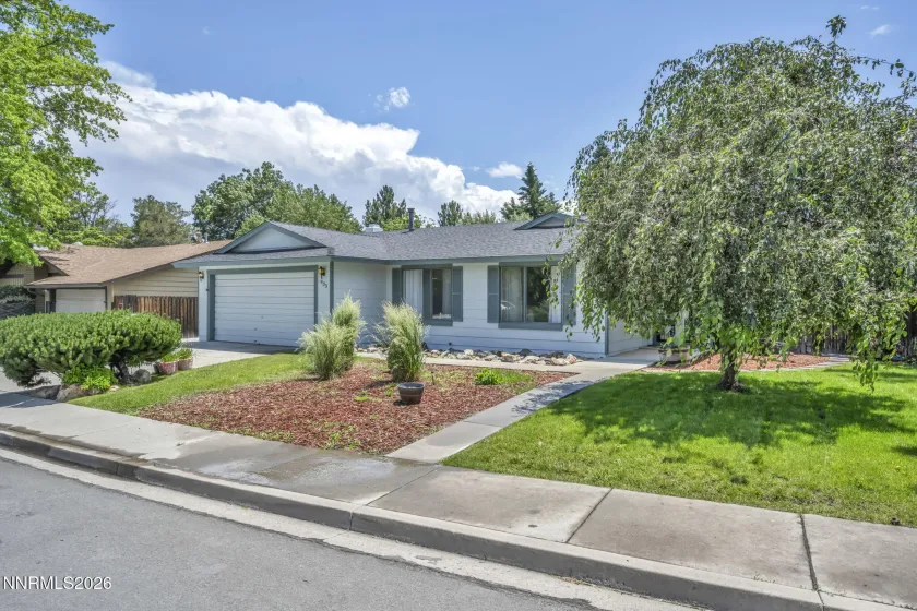 933 Lepori, Sparks, Nevada 89431, 3 Bedrooms Bedrooms, ,2 BathroomsBathrooms,Residential,Residential,Lepori,0,260007988