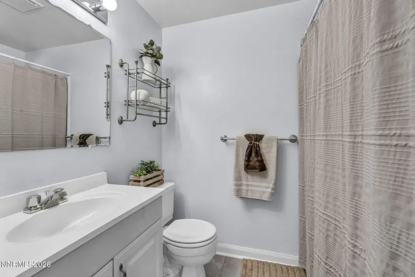 933 Lepori, Sparks, Nevada 89431, 3 Bedrooms Bedrooms, ,2 BathroomsBathrooms,Residential,Residential,Lepori,0,260007988